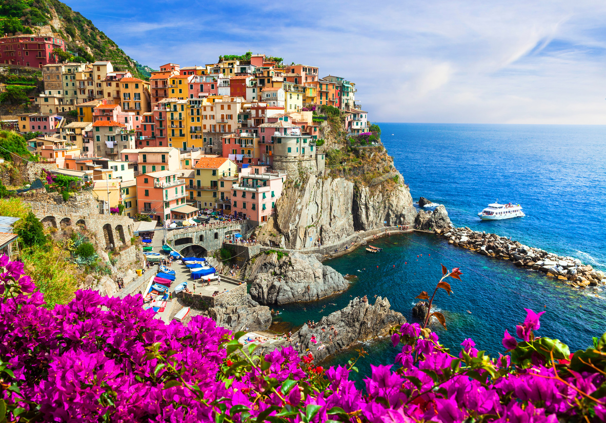 AdobeStock 117292621 - VASICE CINQUE TERRE